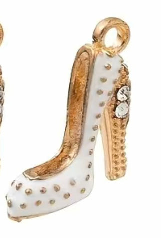 White/gold high heel shoe with lobster clasp